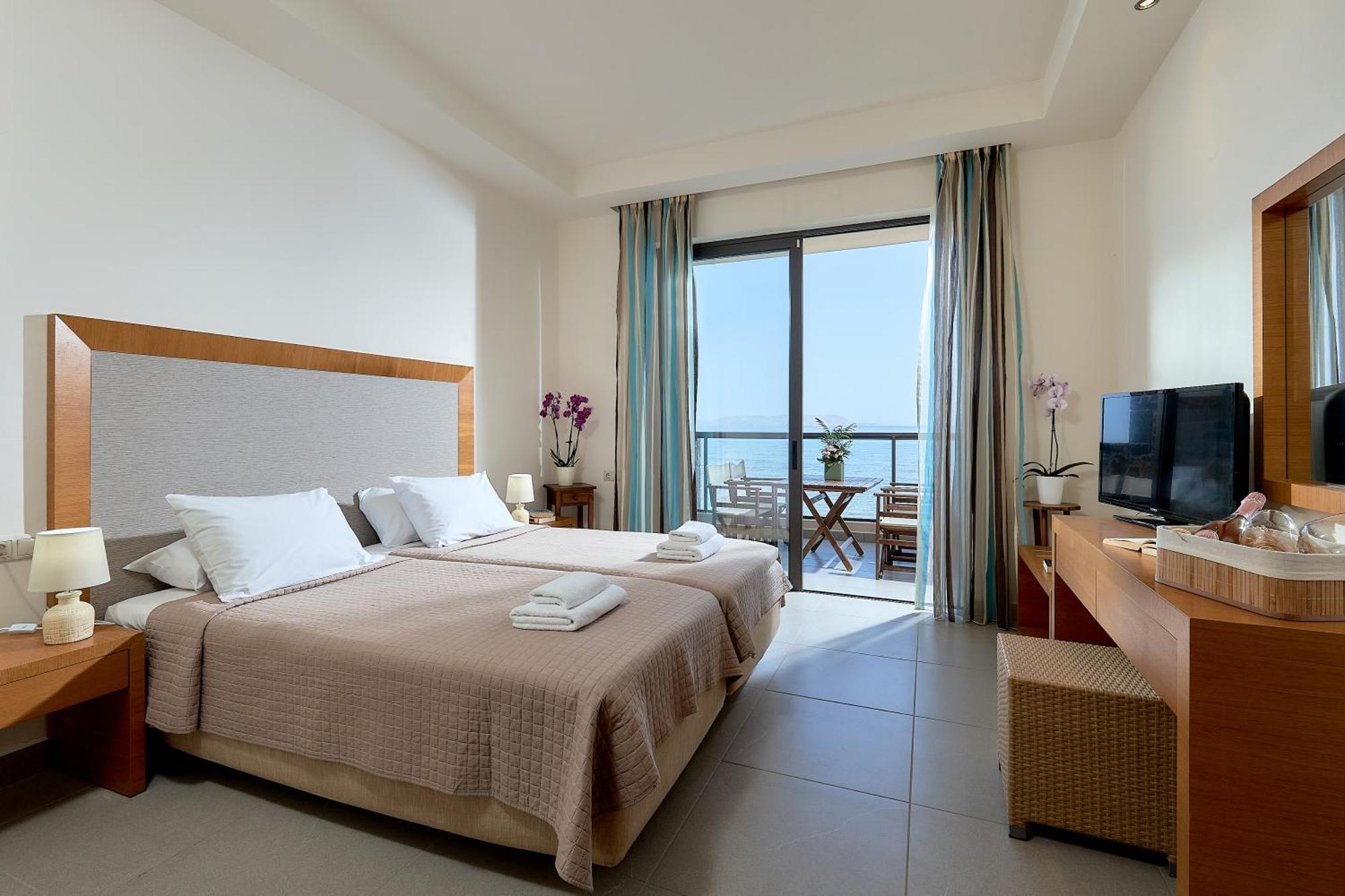 Creteco Hotel & Suites Gournes Gouvon Exterior photo